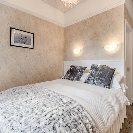 10 Bed In Borrowdale Sz221
